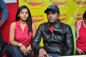 Padesave Movie Team at Radio Mirchi